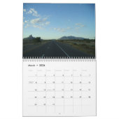 De chauffeur van het vrachtwagenpark over de weg - kalender (Mar 2026)