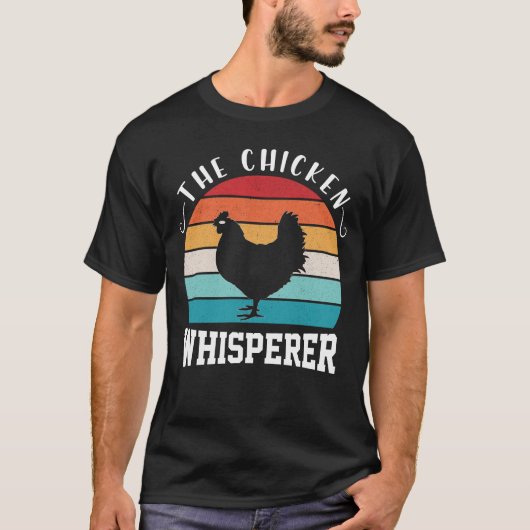 DE CHICKEN WHISPERER T-SHIRT (Voorkant)