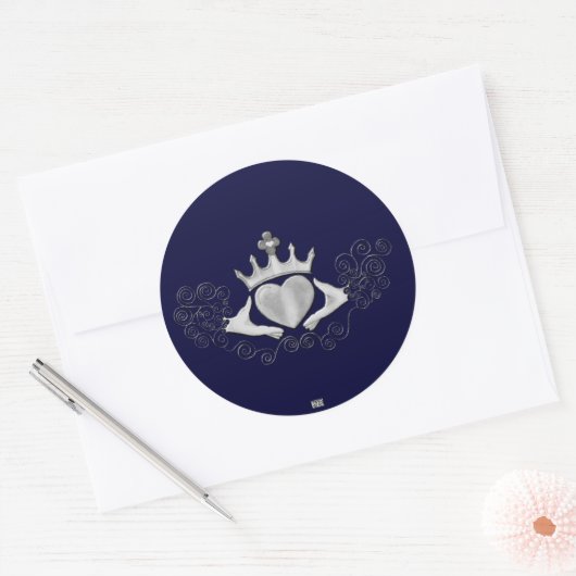 De Claddagh (zilver) Ronde Sticker (Envelop)