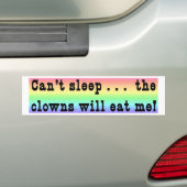 De Clowns eten me. Bumpersticker (Op auto)