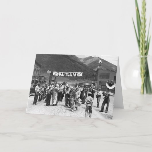 De Clowns van de Dag van de Arbeid, 1940 Kaart (Voorkant)