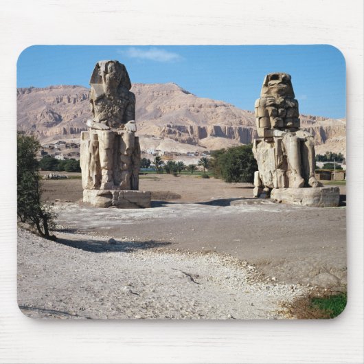 De Colossi van Memnon, beelden van Amenhotep Muismat (Voorkant)
