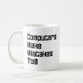 De computers maken fouten aan0 koffiemok (Links)