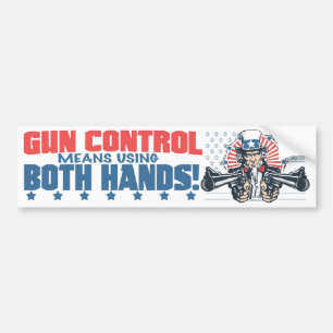 De controle van het pistool betekent het gebruiken bumpersticker