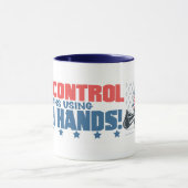 De controle van het pistool betekent het gebruiken mok (Midden)