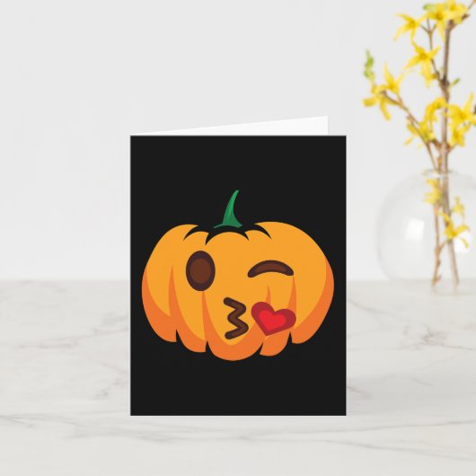 De Coven Club heks Chelorette Est. 2025 Gotische H Kaart (Gele Bloem)