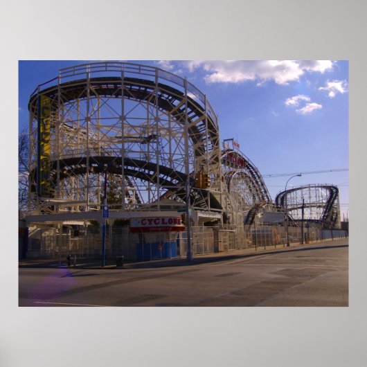 De cycloon in de slaapstand poster (Voorkant)