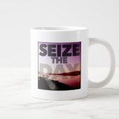 De dag in beslag nemen grote koffiekop (Rechts)