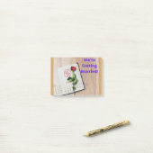 De datum opslaan post-it® notes (Op bureau)