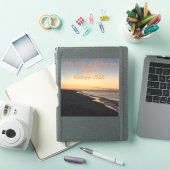 De definitieve sticker met GOD alles is mogelijk. (iPad Cover)