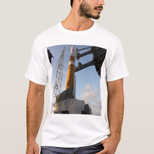 De delta IV-raket T-shirt