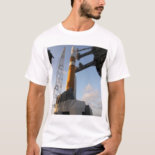 De delta IV-raket T-shirt (Voorkant)