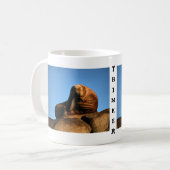 De denker koffiemok (Voorkant links)