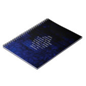 De dienst geprezen met een blauwe achtergrond notitieboek (Linkerzijde)