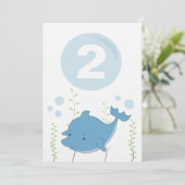 De dolfijn onder het Baby van de Verjaardag van Kaart (Staand voorkant)