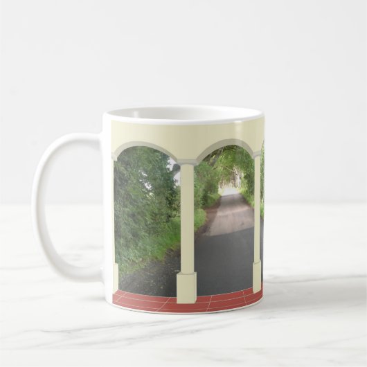 De donkere randen koffiemok (Links)