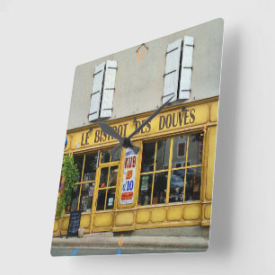 De Dove Bistro, Verteuile Sur Charente. Vierkante Klok