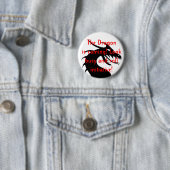 De Draak komt eraan. Ronde Button 5,7 Cm (In situ)