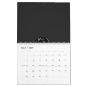 De Dragon logo op een zwarte achtergrond Kalender (Mar 2027)
