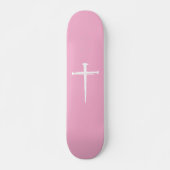 De drie spijkers, roze en wit kruis Christelijk Persoonlijk Skateboard (Voorkant)