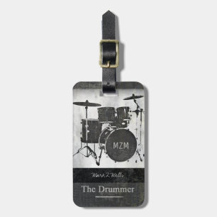 De drummer van de band Travel Bagagelabel