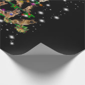 De Duitse kerstboom, bedekt door vlieglicht Cadeaupapier (Hoek)