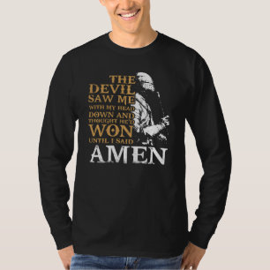 De duivel zag me met mijn hoofd naar beneden en da t-shirt