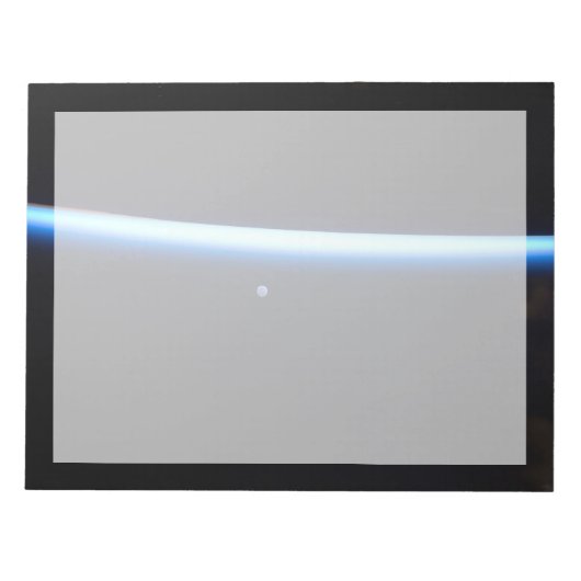 De dunne atmosfeer van de aarde en een gigantische notitieblok (Voorkant)