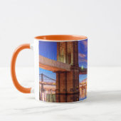De East River, Brooklyn Bridge, Manhattan Mok (Links)
