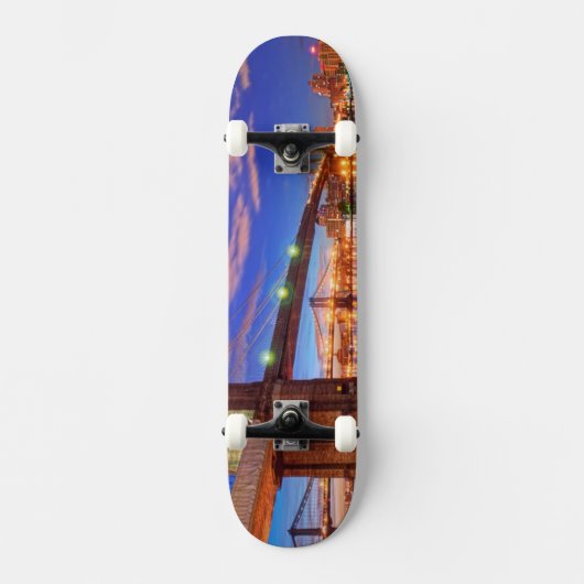 De East River, Brooklyn Bridge, Manhattan Skateboard (Voorkant)