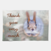 De eekhoorn kijkt naar je vanaf de bodem theedoek (Horizontaal)