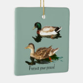 De eenden. Bescherm je vrede Keramisch Ornament (Rechts)