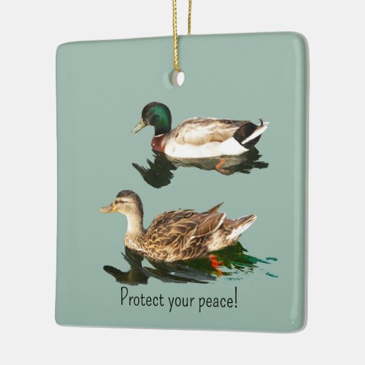 De eenden. Bescherm je vrede Keramisch Ornament (Links)