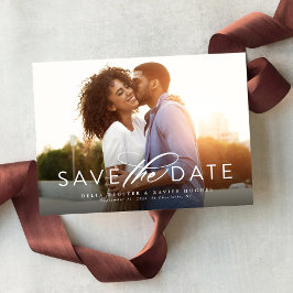 De eenvoudige elegante manuscriptfoto bewaart de d save the date