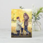 De eenvoudige Foto van het Manuscript bewaart de D Save The Date (Staand voorkant)