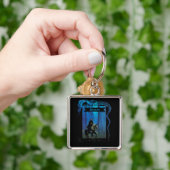 De Eenzame Ridder: Een Reis Door de Nevel Sleutelhanger (Hand)