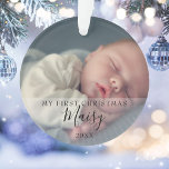 De eerste Baby van Kerstmis Foto's Manuscript Naam Ornament<br><div class="desc">Pas uw favoriete foto's en datum aan met uw favoriete baby om een uniek geheugen en geschenk voor een eerste Kerstmis te creëer. Een heerlijk koepel om je nieuwe aankomst te vieren! Ontworpen door: Thisnotme©</div>