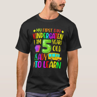 De eerste dag van mijn kinderopleiding en klaar om t-shirt
