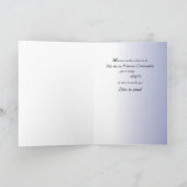 De Eerste Heilige Communie van de jongen in het Kaart (Binnen)