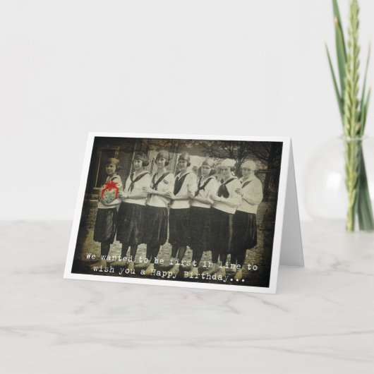 De eerste in de rij om een gelukkige verjaardag te kaart (Voorkant)