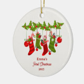 De eerste kerst van baby met kleurrijke kousen keramisch ornament (Links)