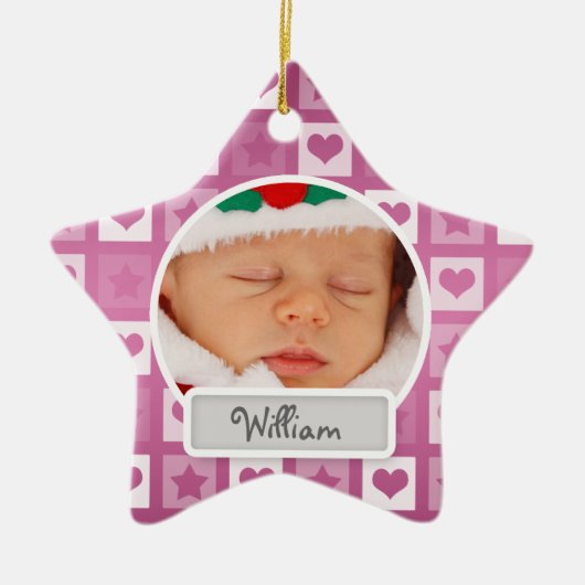 De eerste kerstdagen van de baby en de roze sterre keramisch ornament (Voorkant)