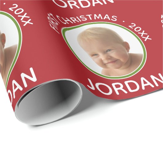 De eerste kerstfoto van de baby: Aangepaste naam e Cadeaupapier (Rol Hoek)