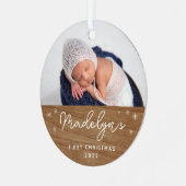 De eerste kerstfoto van de moderne Faux Wood Baby Metalen Ornament (Voorkant links)