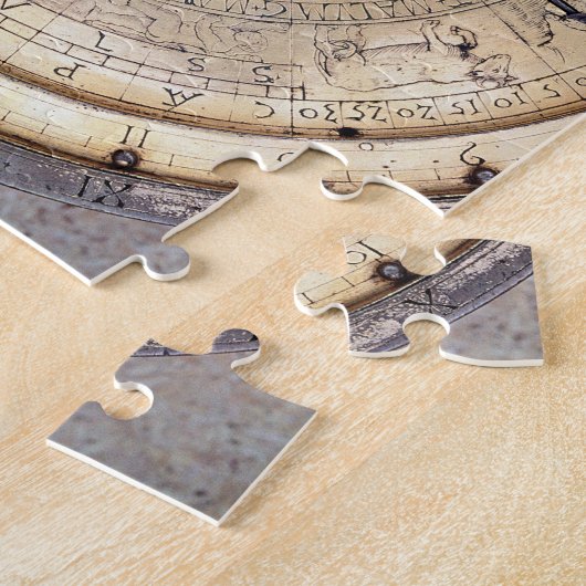 De eerste lentegedreven klok met druk, uitzicht va legpuzzel (Zijkant)