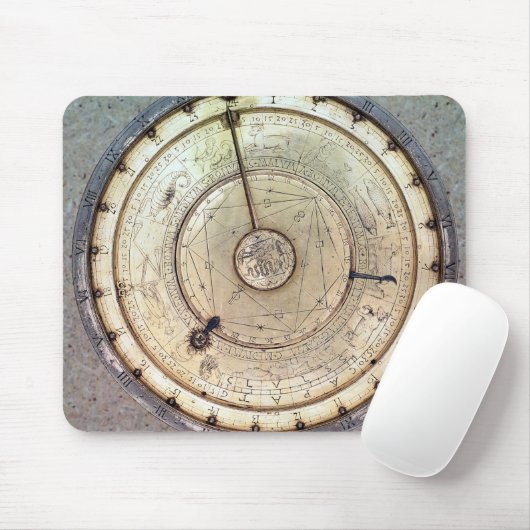 De eerste lentegedreven klok met druk, uitzicht va muismat (Met muis)