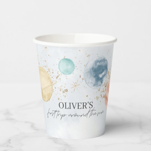 De eerste reis rond de kopjes van de Partij van he Papieren Bekers (Links)