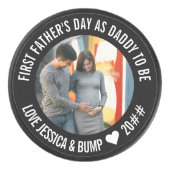 De eerste Vaderdag pappie om Persoonlijke Foto te  Hockey Puck (Voorkant)