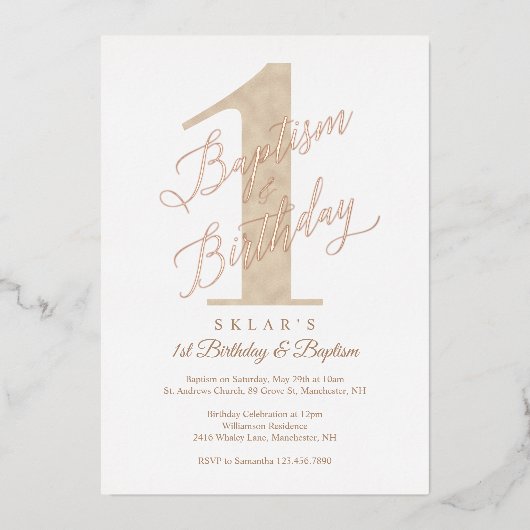 De eerste verjaardag van Elegant Script Gold Baby  Folie Uitnodiging (Voorkant)