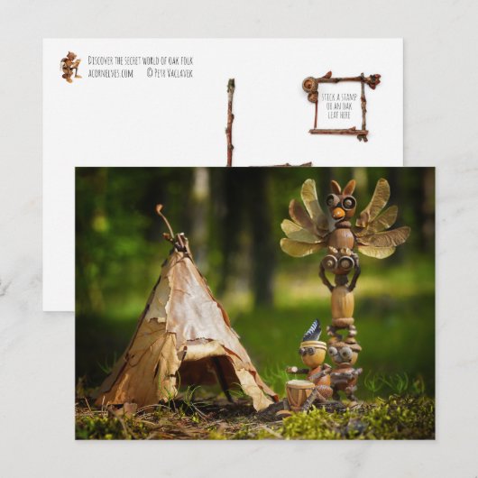 De eikelelfen spelen Indiaas. Zomercamping Briefkaart (Voorkant / Achterkant)